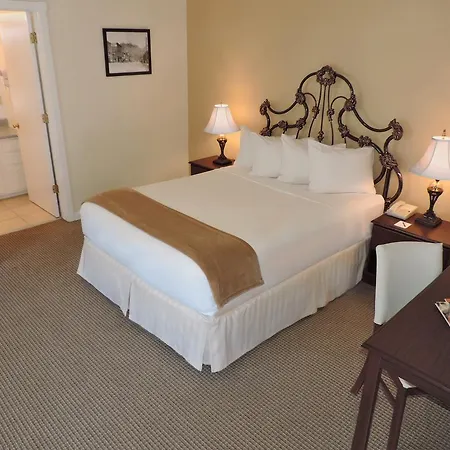 The Victorian Inn Telluride Room photo